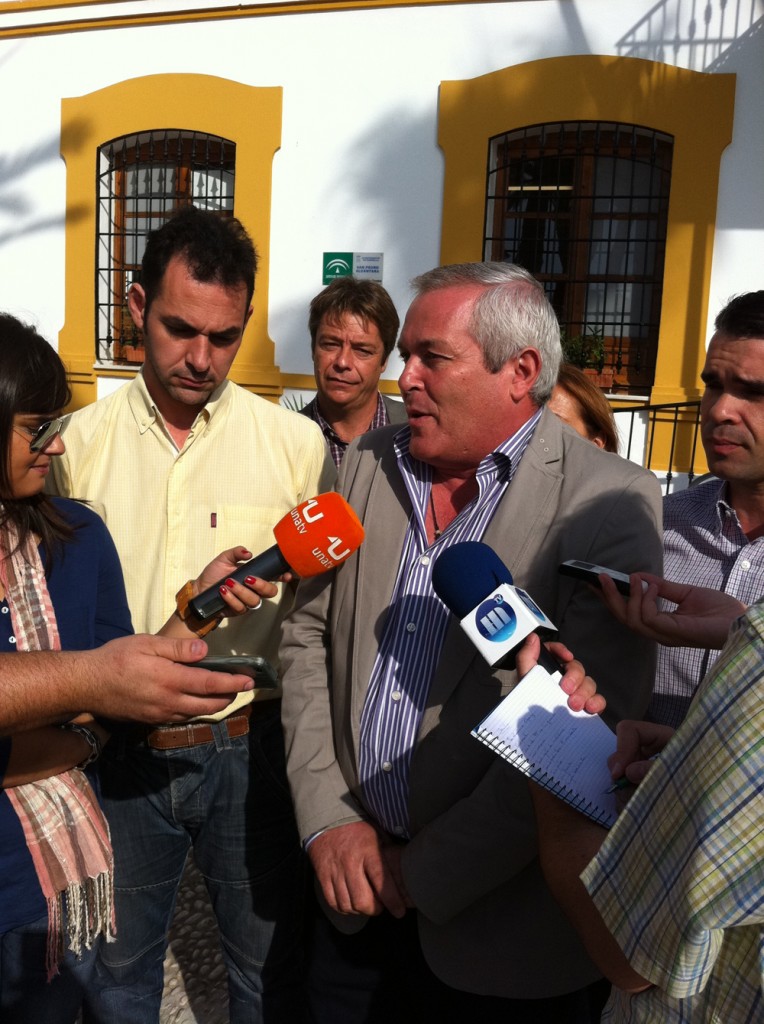 Rafael Piña Rafael Piña durante la rueda de prensa